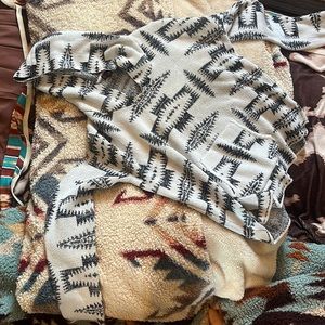 Large Aztec rock and roll sweater with hood